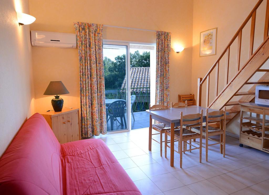 Residence Fior Di Rena Saint-Florent  Ruang foto