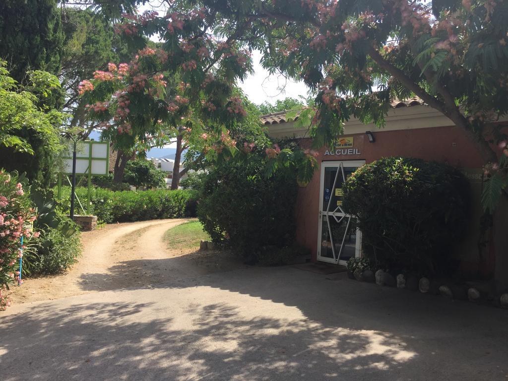 Residence Fior Di Rena Saint-Florent  Bagian luar foto